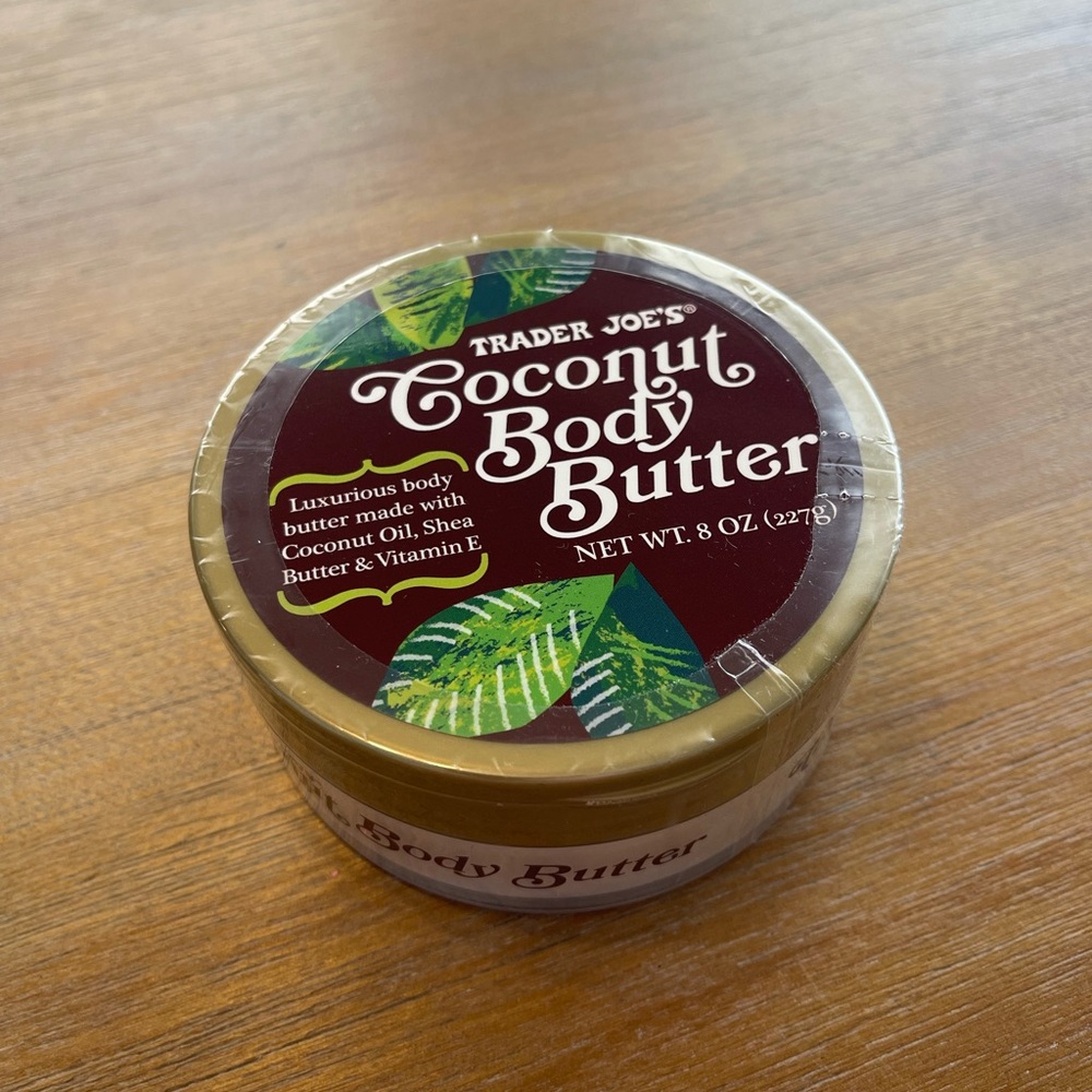 NWT Trader Joe’s Coconut Body Butter 🥥🌴